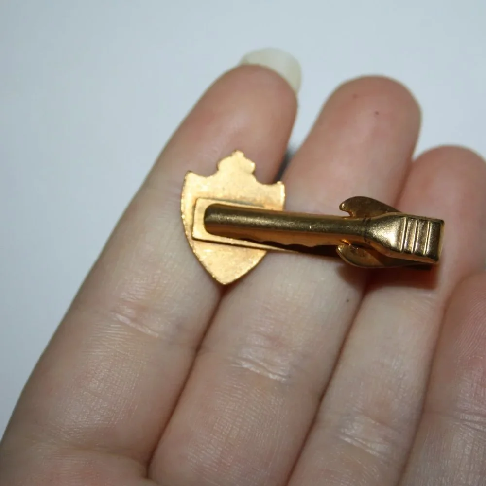 🟡🏛️ Gold “Royal Globe Insurance” Tie Clip · 1 3/8